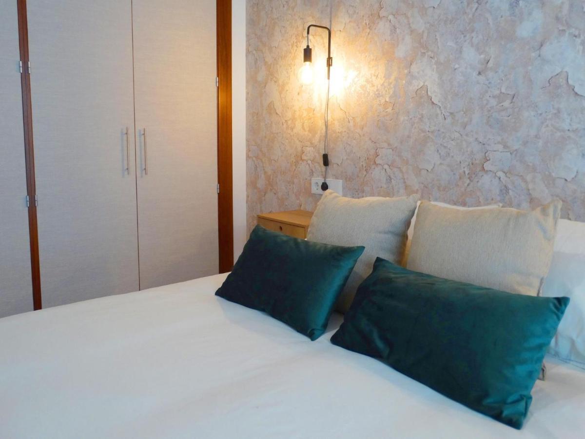 Ry Aparcamiento Incluido Junto A Catedral Ideal Parejas Севилья Экстерьер фото