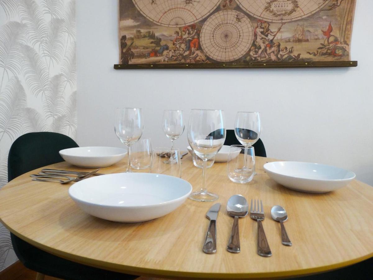 Ry Aparcamiento Incluido Junto A Catedral Ideal Parejas Севилья Экстерьер фото
