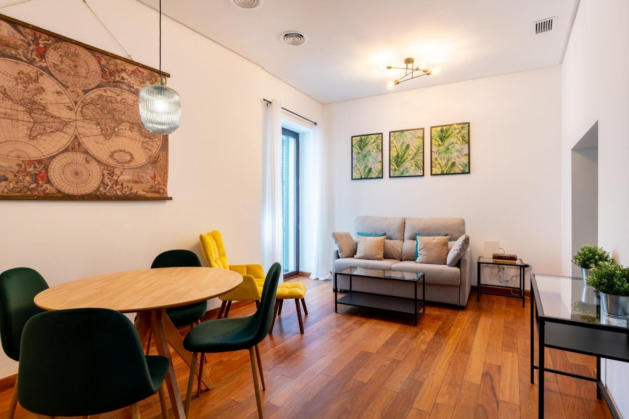 Ry Aparcamiento Incluido Junto A Catedral Ideal Parejas Севилья Экстерьер фото
